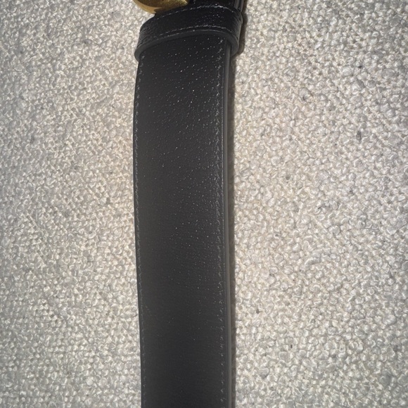 Gucci Black and Gold Leather Belt - Picture 8 of 11